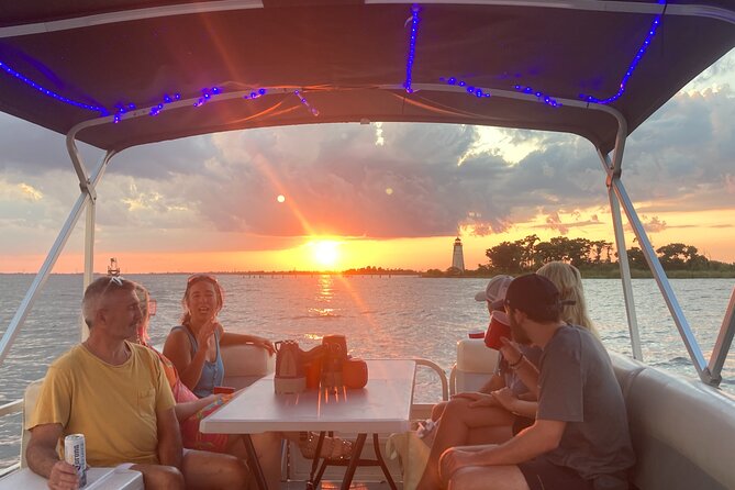 2-Hour Date Night and Sunset Cruise Near New Orleans - A quiet date night on the Tchefuncte River