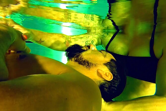 2 Hour Floating Harmony Couples Course - What the price includes, and what it does not