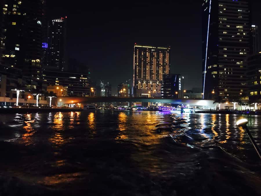 2-Hrs Private Romantic Sunset Cruise with Sushi and Drinks - Sushi, drinks, and the romantic setup