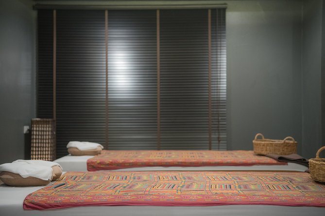 3 Hrs Sweet Couple Honeymoon in The Home - Free Transportation (For 2 Person) - Pickup removes one small travel headache