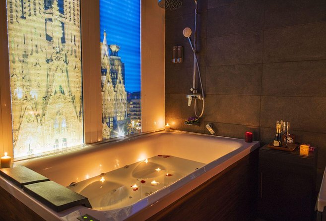 30 min Couple Massage and 30 min Floral Bath at THAI SPA MASSAGE - Who should book this experience?