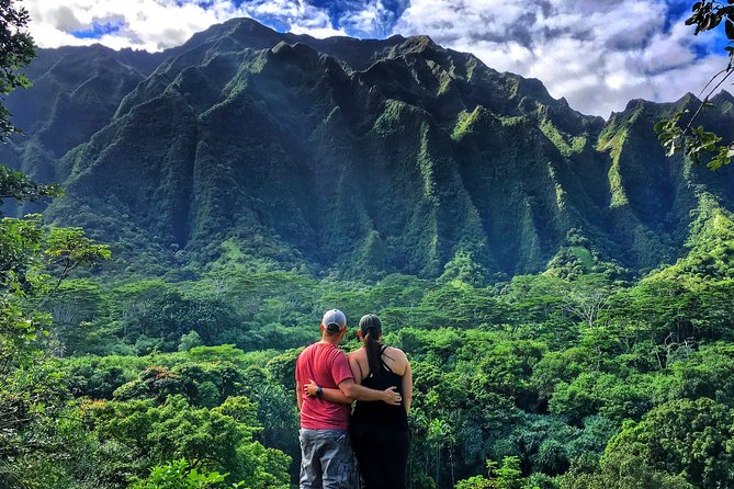 5 Hour Romantic Hawaii Jeep Tour - Portlock cliffs and China Walls start the morning