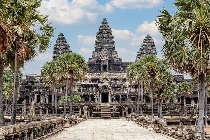 6-hour Angkor Sunrise & Private Tour (Solo, Couple & Family ) - Key points at a glance