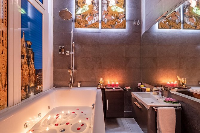 60 min Couple's Massage to choose and 30 min Floral Bath at THAI SPA MASSAGE - The floral bath gives the appointment a slower finish