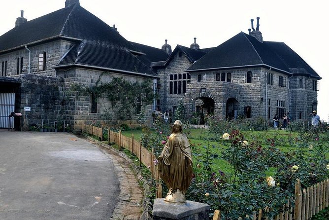 8-Day Romantic Honeymoon Tour - Day 6: Cool air and old-fashioned Nuwara Eliya