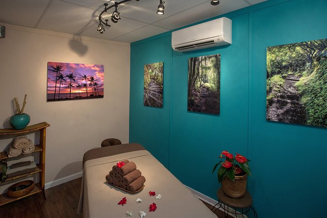 90 Minute Couples Massage - Inside Hawaii Natural Therapy at 350 Ward Avenue