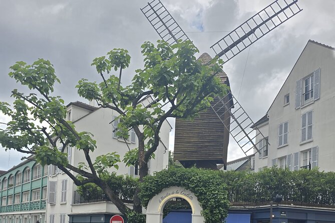A Tapestry of Art and Romance in Montmartre - Moulin de la Galette and the social side of the hill