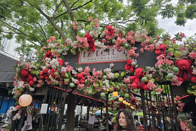 A Tapestry of Art and Romance in Montmartre - Place du Tertre, the working artistic district