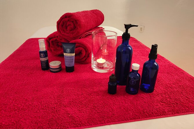 Akrotiri: Couples Massage & Pool Day Access - What makes the Akrotiri location useful
