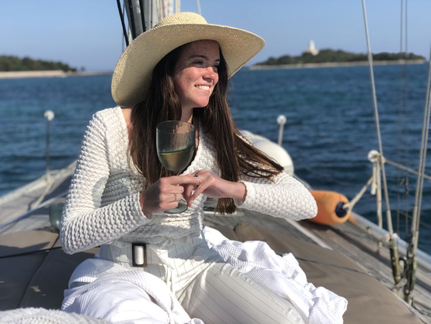 Alcudia: Romantic Sailing Trip with Diner for 2 - Price, value, and who should book