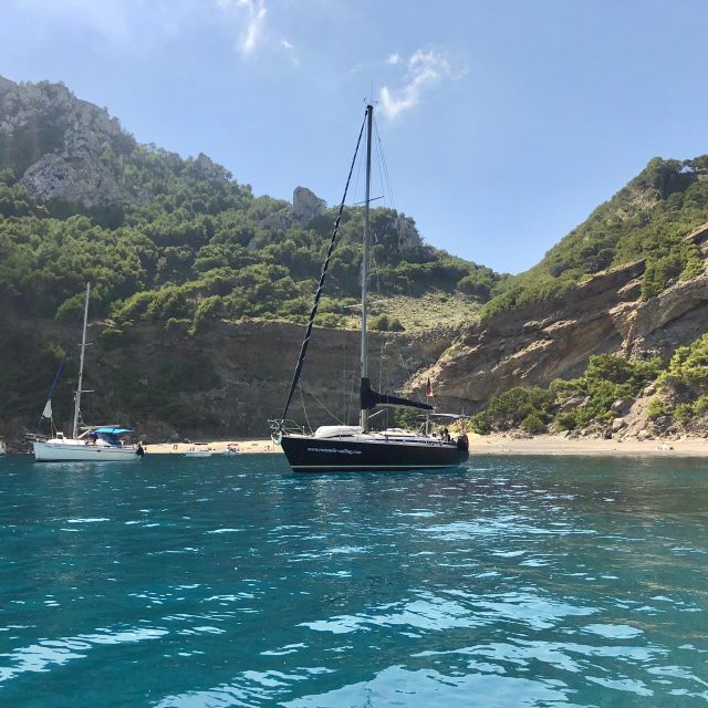 Alcudia: Romantic Sailing Trip with Diner for 2 - Should you book this Alcudia sailing trip?