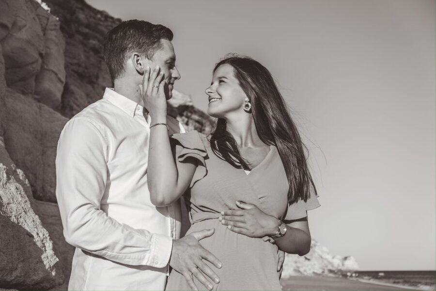 Algarve: Photoshoot for couple, family, portrait - A one-hour photo session built around your story