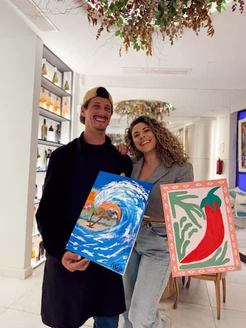 Alicante: Private Art Experience for Couples – Paint & Sip - What the high rating tells you, and what it does not