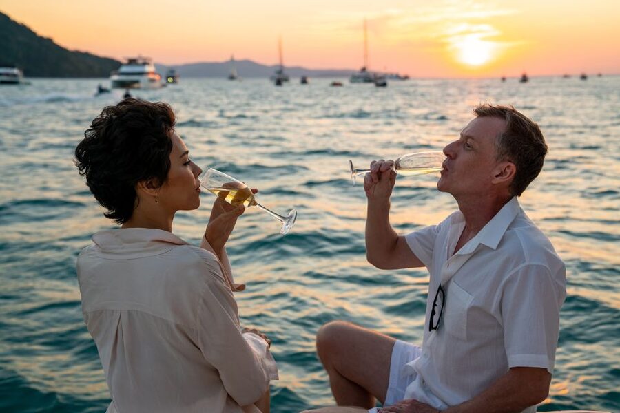 Amalfi Coast: Romantic Sunset Cruise with Music & Cocktails - What you eat and drink on board