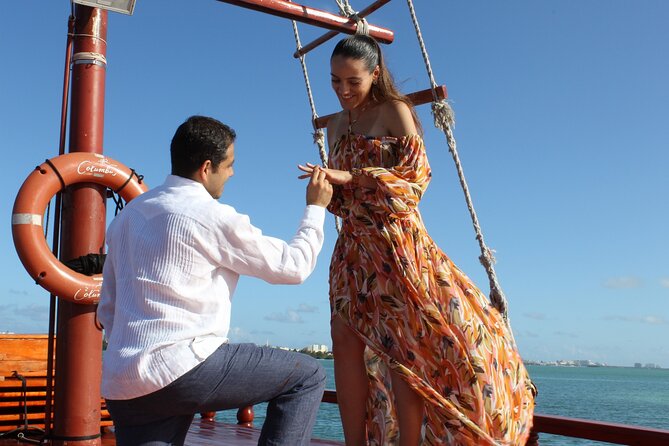 Amazing Romantic Dinner on a Spanish Galeon with Saxophone Music - Seating, comfort, and accessibility