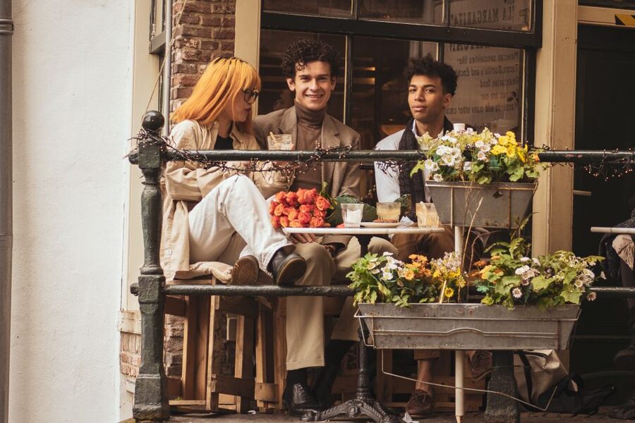 Amsterdam: Private Photoshoot for Couple, Family, or Solo - Which photographer style may suit you
