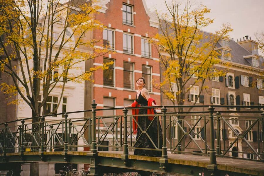 Amsterdam: Private Photoshoot for Couple, Family, or Solo - Why a private Amsterdam photoshoot can be worth it
