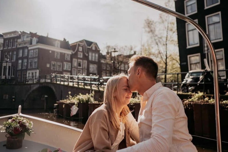 Amsterdam: Private Romantic Canal Cruise w. Prosecco/Snacks - Keizersgracht and the First Canal Views
