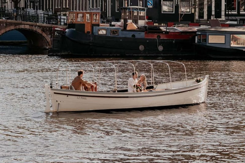 Amsterdam: Private Romantic Canal Cruise w. Prosecco/Snacks - The Amstel at Sunset