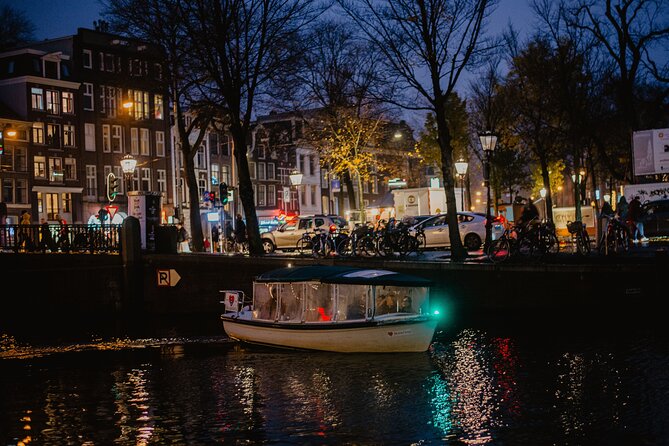 Amsterdam: Private Romantic Evening Canal Cruise + Bubbles/Snacks - Starting at Herengracht 605