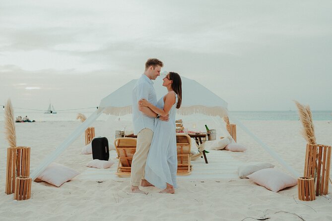 Aruba Eagle Beach Romantic Sunset Picnic in a Luxury Cabana - Who should book the Eagle Beach cabana?