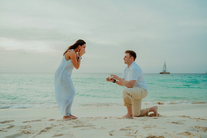 Aruba Romantic Sunset Photoshoot & Beach Picnic in Luxury Cabana - Key details worth knowing