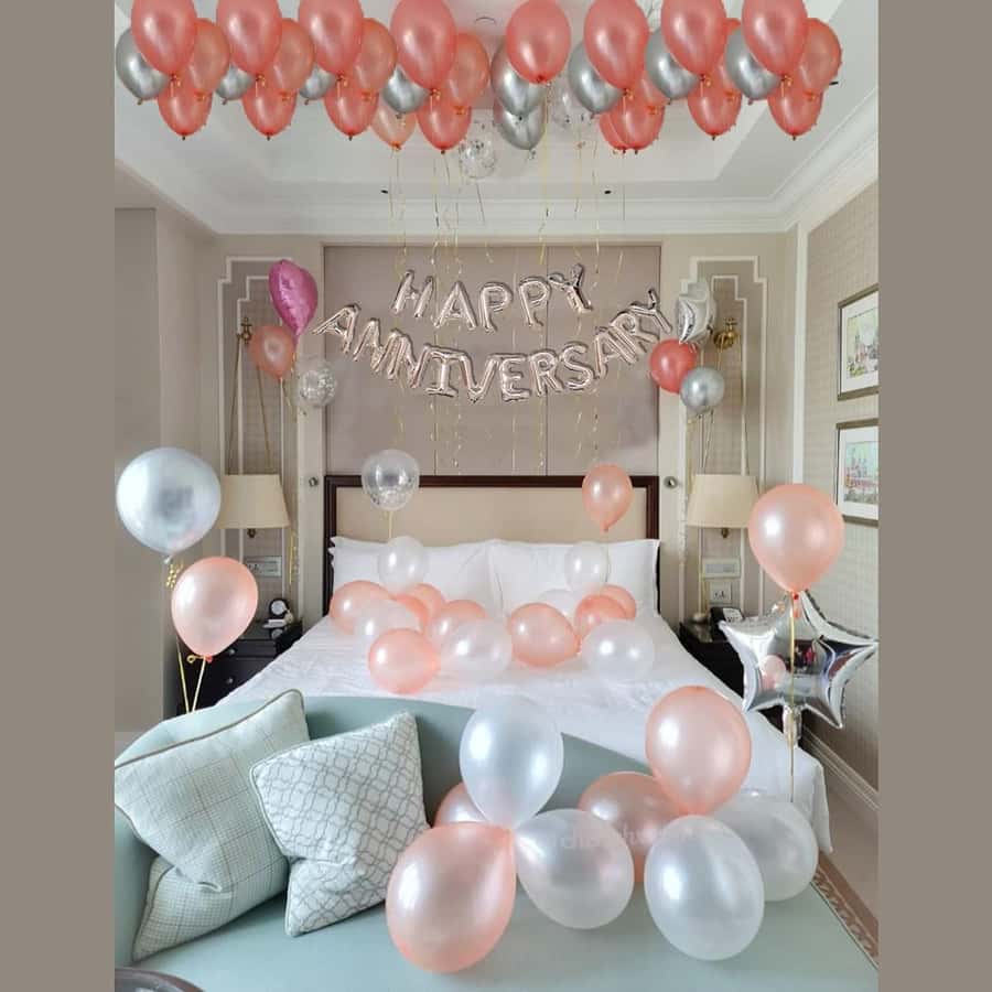 Bali: ROOM DECORATION FOR BIRTHDAY OR ANNIVERSARY OCCASION - Understanding the 20-balloon arrangement