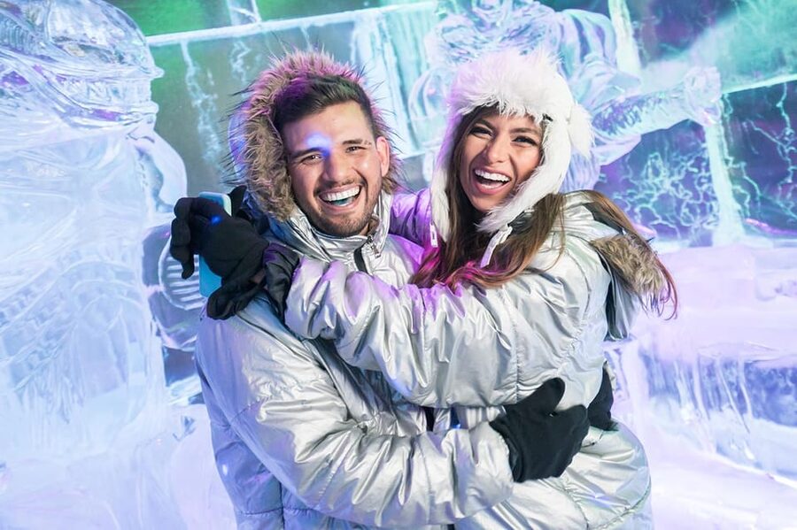 Barcelona: Ice Bar and Terrace Drinks Romantic Package - Moving from winter to the beach terrace