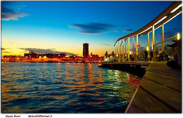 Barcelona: Romantic Private Sailing Tour - Sunset, cava, and the romantic mood