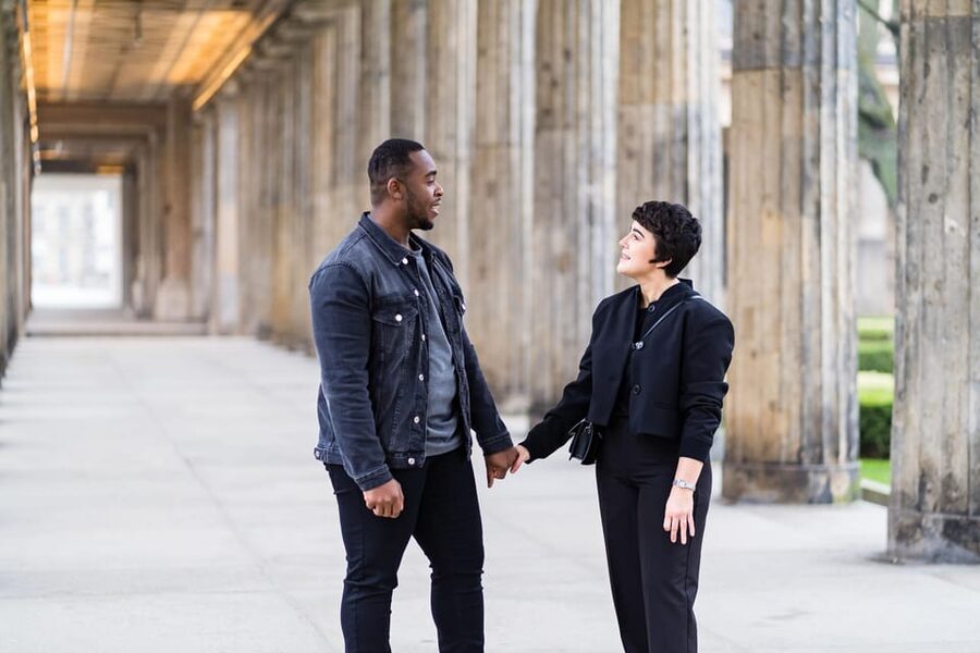 Berlin Love Story: Surprise Proposal Photography Session - What the hour feels like in practice