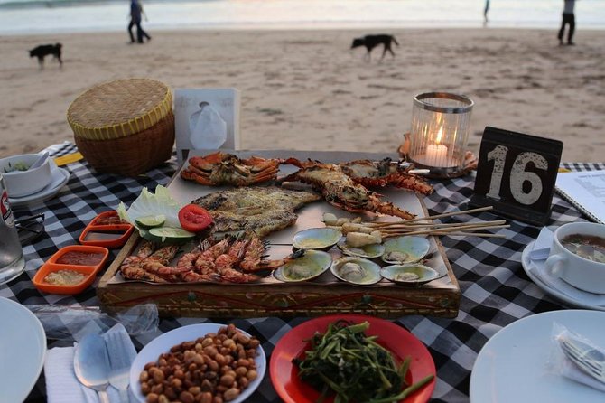 Best Romantic Seafood Dinner at Jimbaran Beach Sunset - What arrives on the seafood table