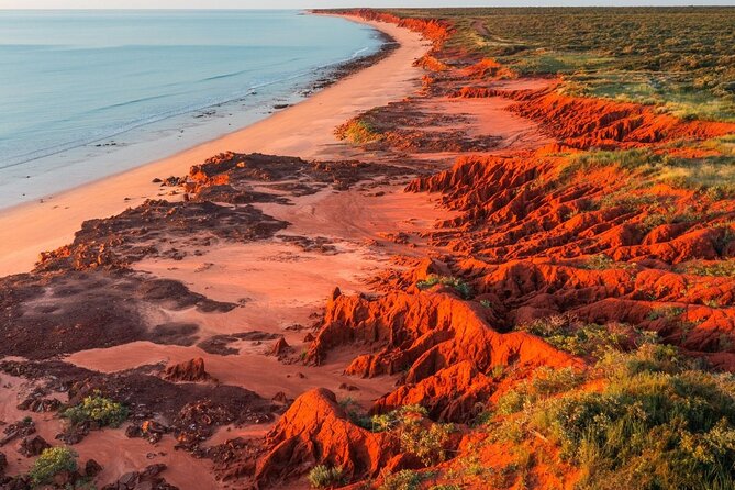 Broome: Romantic 45-Min Private Helicopter Flight & Beach Picnic - Roebuck Bay and Dampier Creek from above