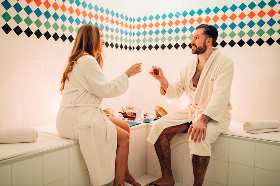Budapest: Couple Holistic Swedish Massage with Jacuzzi Time - What the customer feedback tells you