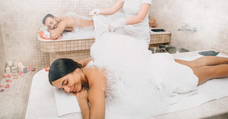 Budapest: Couple Holistic Swedish Massage with Jacuzzi Time - The private 20-minute bath and jacuzzi session