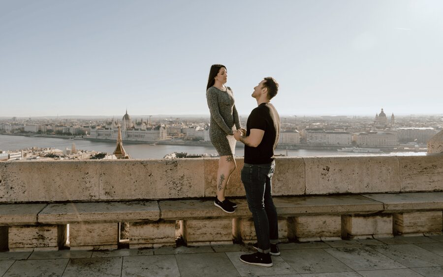 Budapest: romantic photoshoot at Buda's iconic sightseeings - Should you book this Budapest photoshoot?