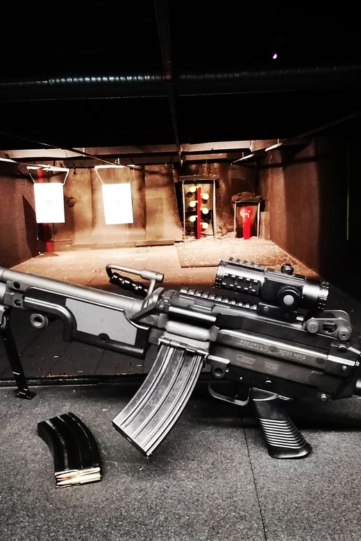 Budapest: Shooting Experience for Couples, The Perfect Date - Finding the Range Near the Arcade Entrance