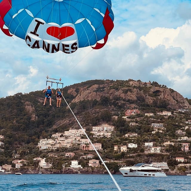 Cannes: Parasailing Experience for Couples, Family & Friends - Taking off from Port Béal in Cannes