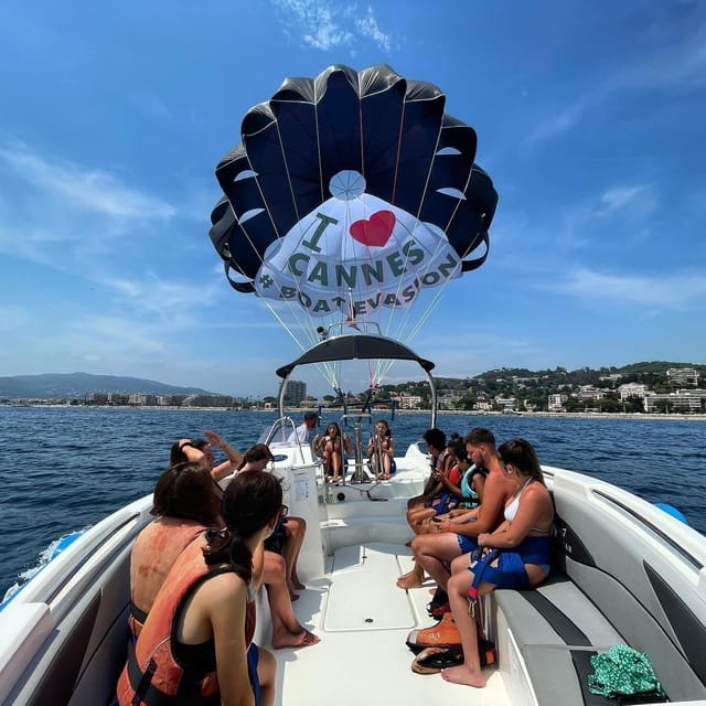 Cannes: Parasailing Experience for Couples, Family & Friends - What to wear and what to leave behind
