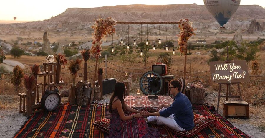 Cappadocia: Love Valley Proposal Service with Transfers - The early pickup and ride to Göreme