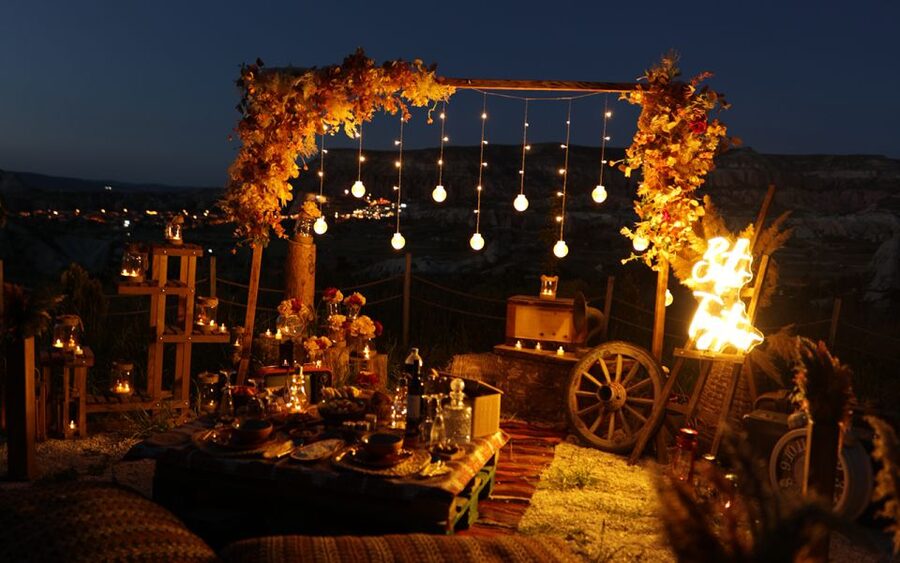 Cappadocia: Romantic Concept Dinner in the Valley - Arriving at a lantern-lit Cappadocia valley