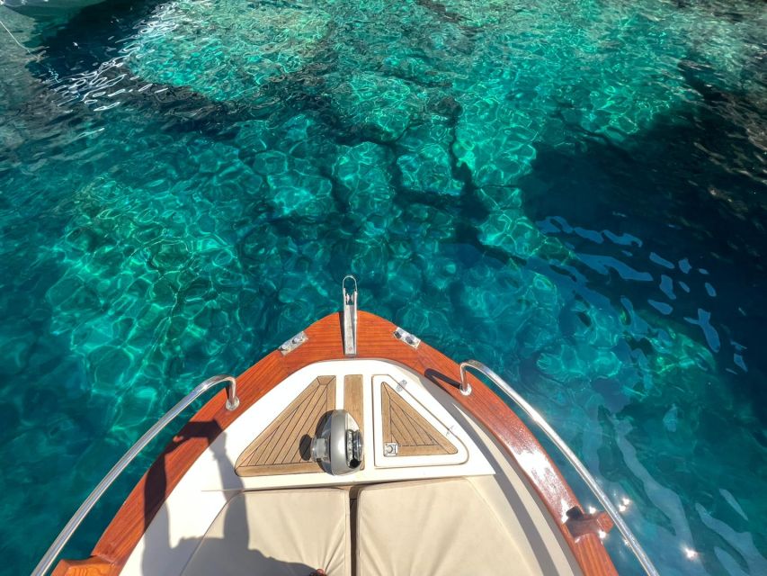 Capri: Private Island Boat Tour for Couples - Captains and the feel of the experience