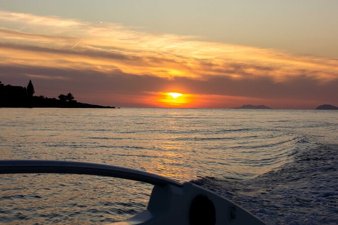 Cavtat Sunset Escape Romantic Cruise and Free Flowing Drinks - Setting out from Cavtat for a one-hour evening