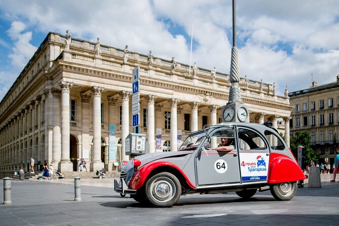 Christmas illuminations in 2CV - With 2 Presents (Food + goodies) - The cathedral and City Hall square