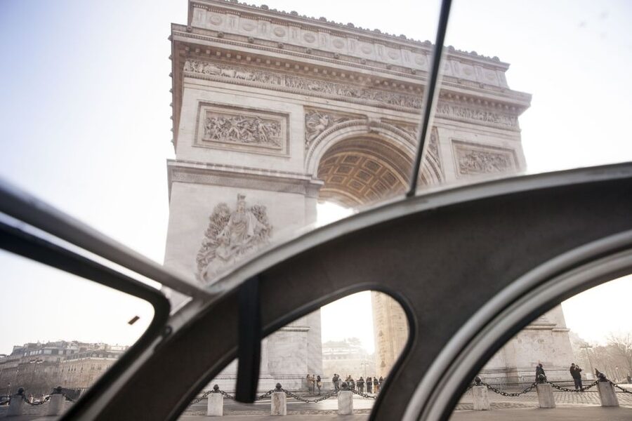 Classic, Romantic Paris: 3-Hour Vintage 2CV Tour - Why a vintage 2CV changes the Paris experience