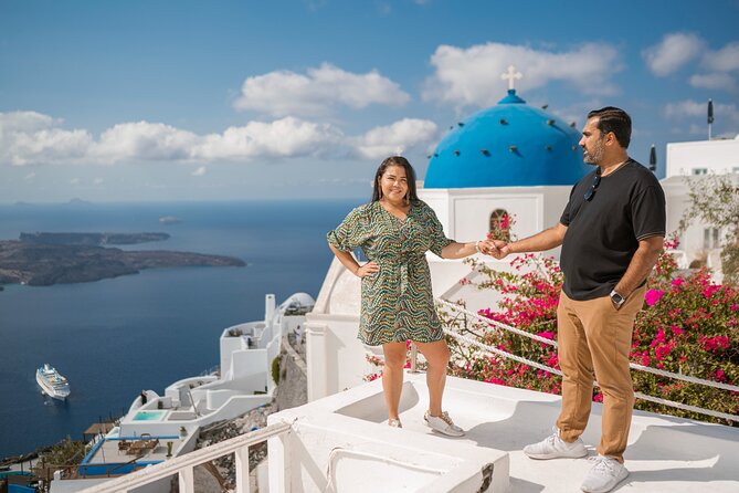 Couple and Family Photoshoot Experiece in Santorini - Why a Santorini photoshoot can be worth your time
