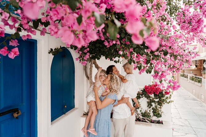 Couple and Family Photoshoot Experiece in Santorini - Stop three: working with a local Santorini photographer