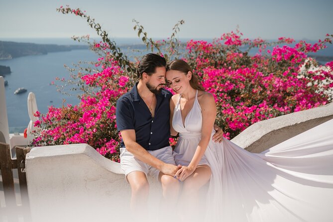 Couple and Family Photoshoot Experiece in Santorini - Weather matters more than the postcard suggests