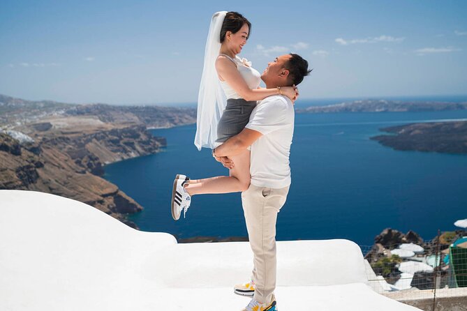 Couple and Family Photoshoot Experiece in Santorini - Who will enjoy this most