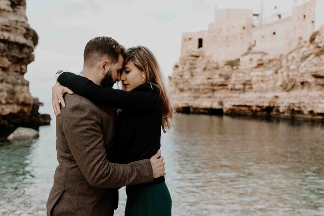 Couple or family photo shoot Polignano a Mare - What the cinematic style means for you