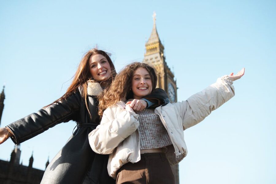 Couple’s photo: Romantic photoshoot in London - Starting near Boudiccan Rebellion